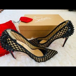 Christian Louboutin Black Guni Pump 37
